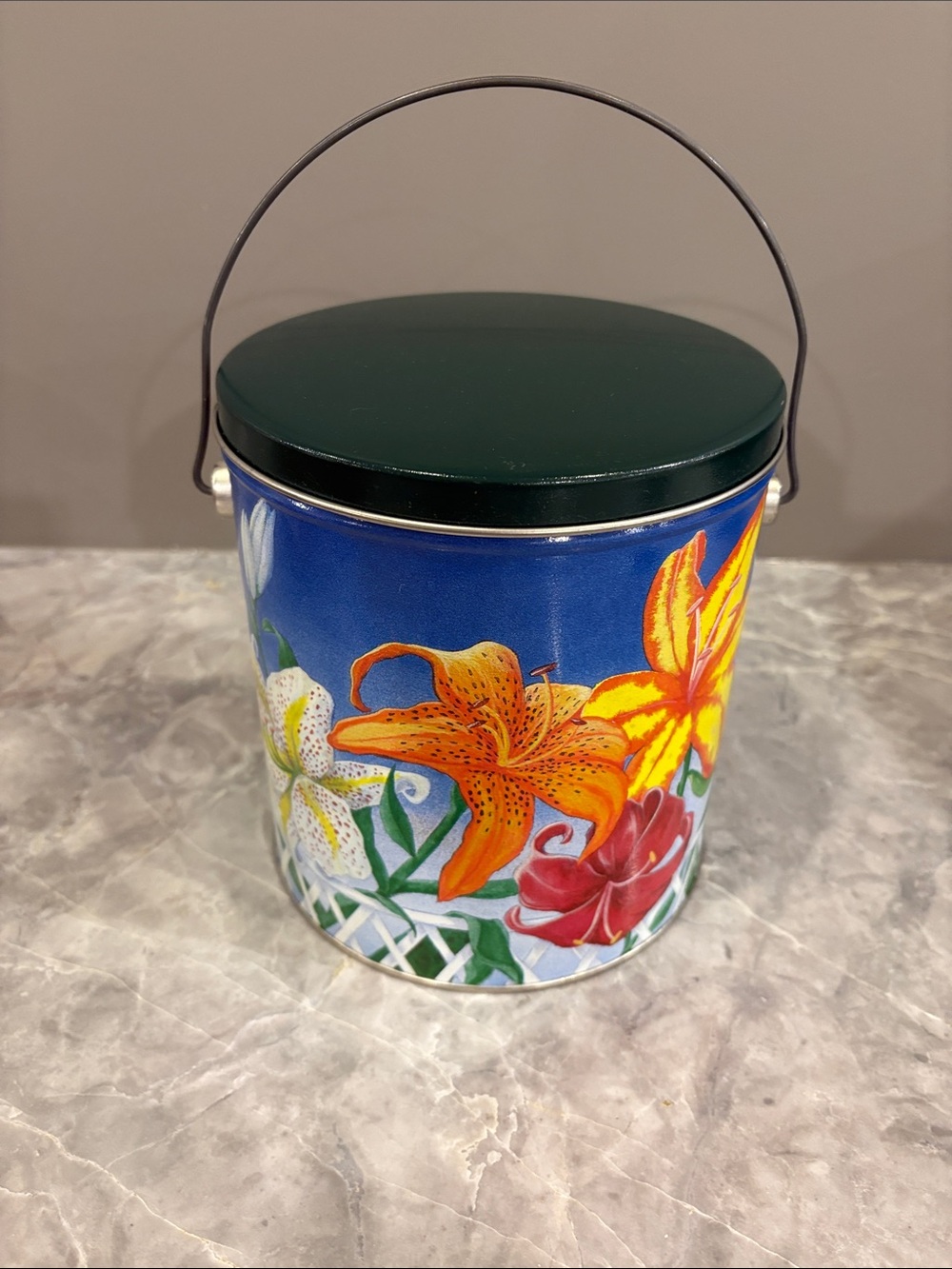 Decorative Floral Metal Storage Tin with Dark Green Lid